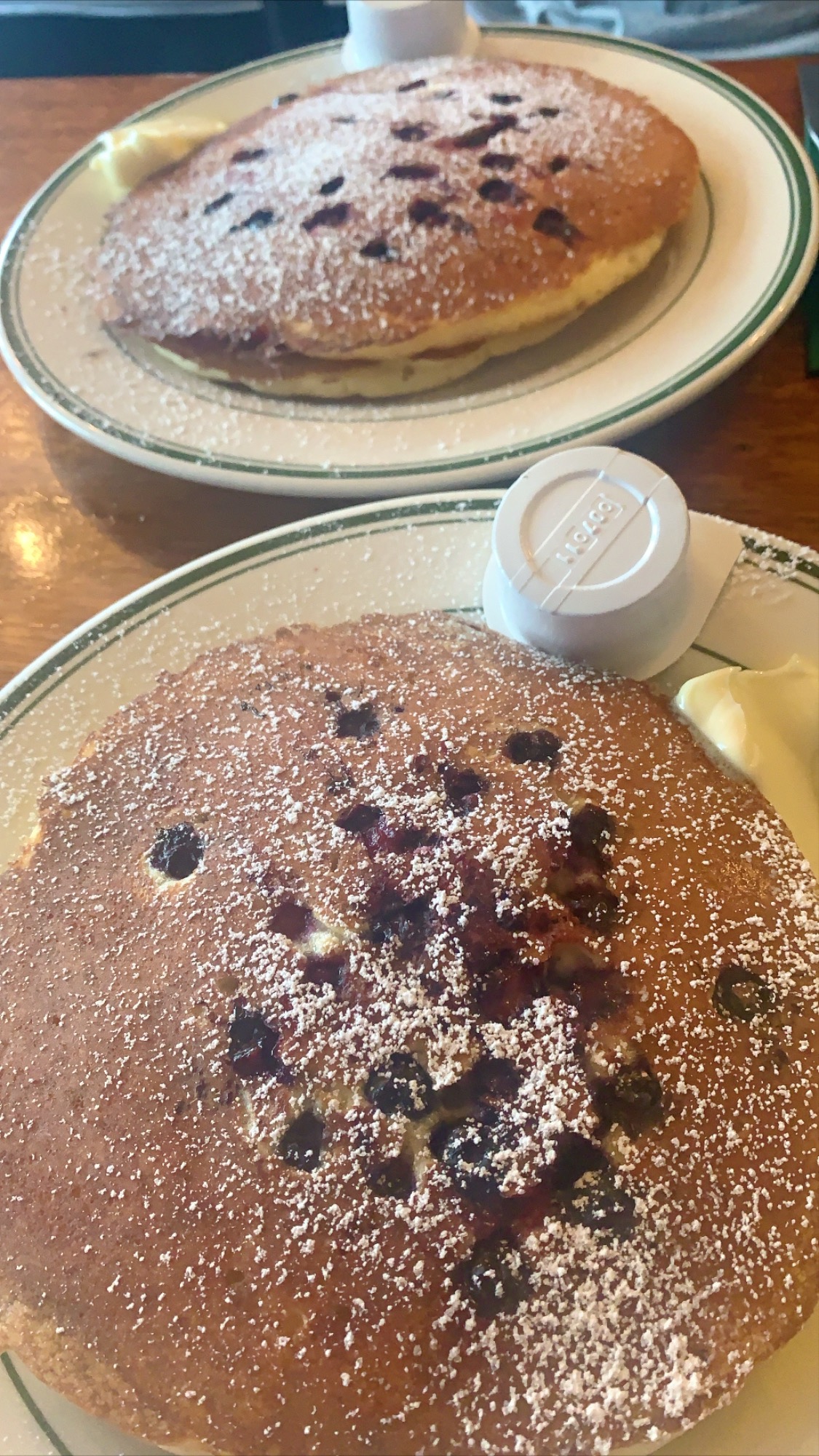 Black-Eyed Susan's Blueberry Pancakes Nantucket 